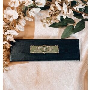 Handmade Victorian Style‎ Art